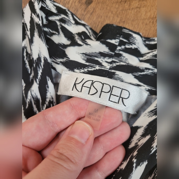 FREE W BUNDLE Kasper cap sleeve blouse - Picture 4 of 10